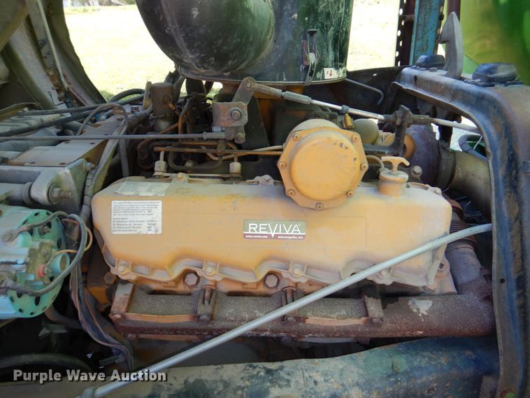 image for item DM2298 1988 Ford CT8000  fuel truck