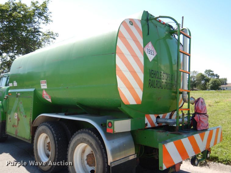 image for item DM2298 1988 Ford CT8000  fuel truck