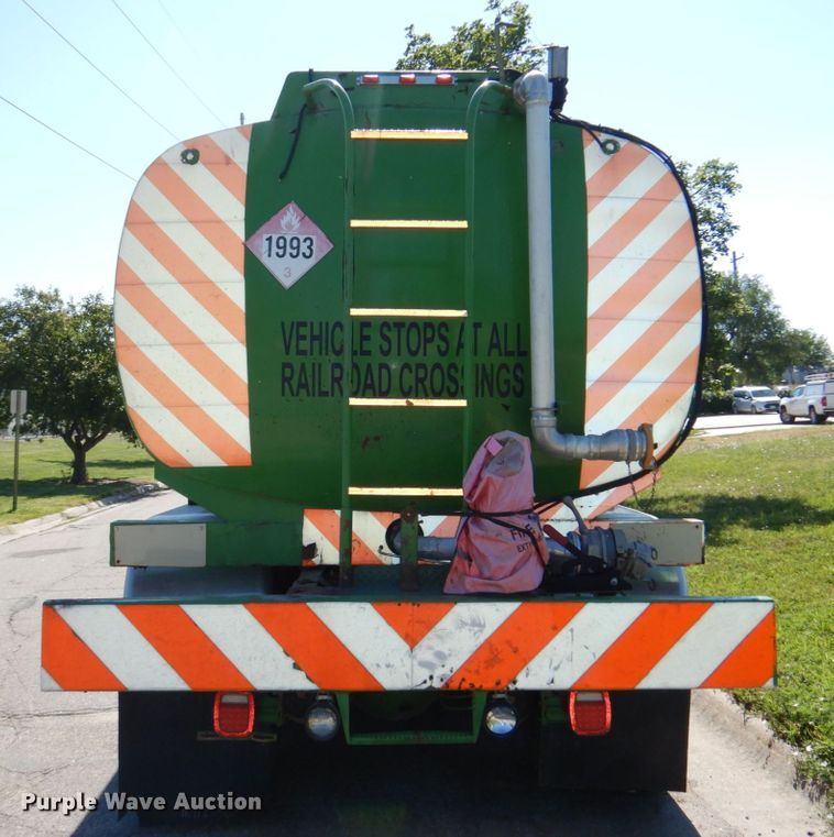 image for item DM2298 1988 Ford CT8000  fuel truck