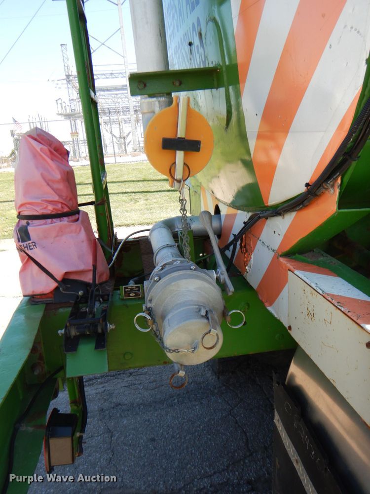 image for item DM2298 1988 Ford CT8000  fuel truck