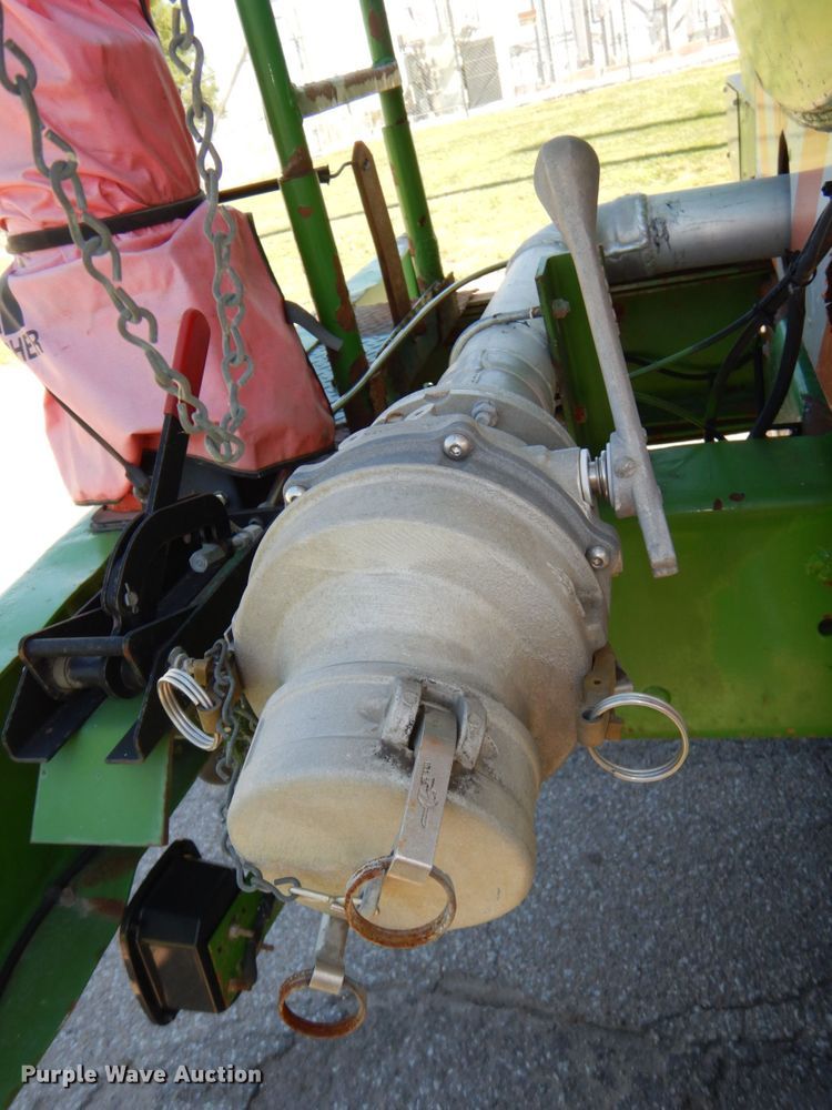 image for item DM2298 1988 Ford CT8000  fuel truck