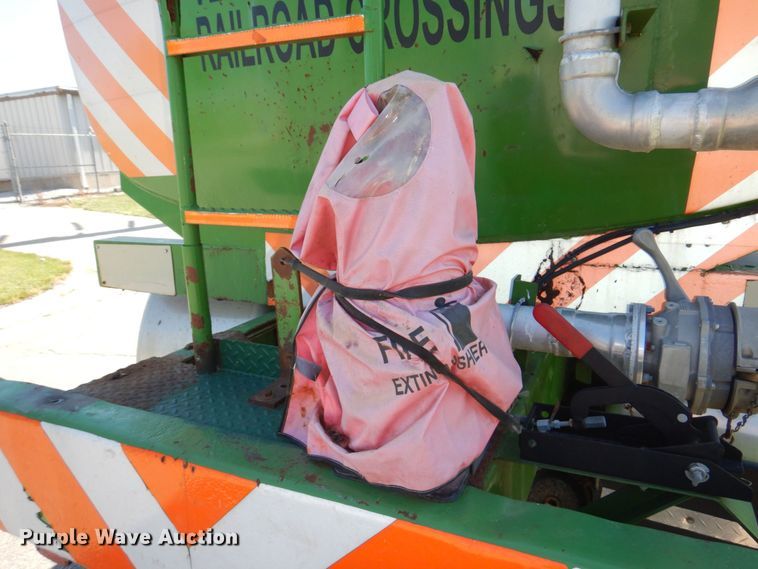 image for item DM2298 1988 Ford CT8000  fuel truck