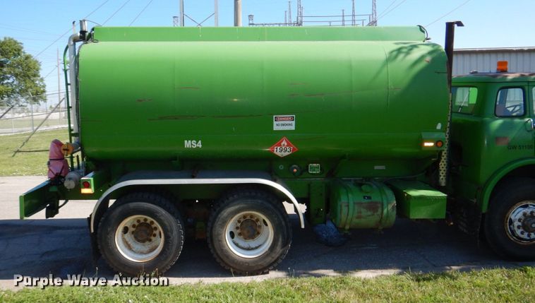 image for item DM2298 1988 Ford CT8000  fuel truck