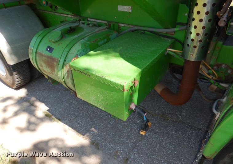 image for item DM2298 1988 Ford CT8000  fuel truck