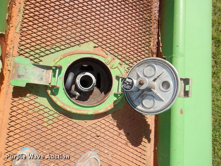 image for item DM2298 1988 Ford CT8000  fuel truck