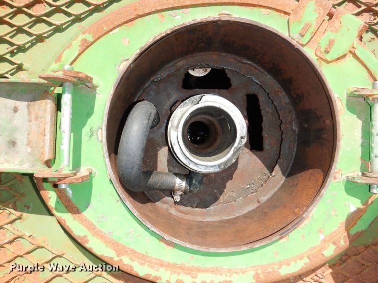 image for item DM2298 1988 Ford CT8000  fuel truck