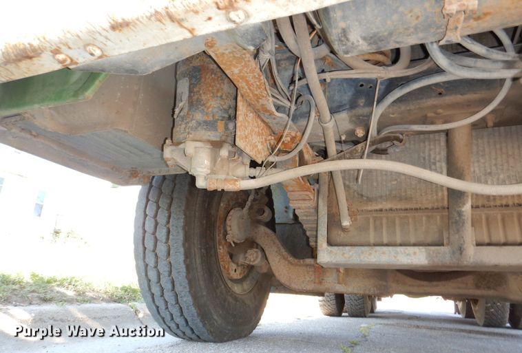 image for item DM2298 1988 Ford CT8000  fuel truck