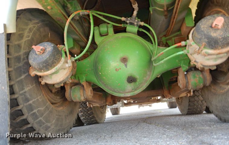 image for item DM2298 1988 Ford CT8000  fuel truck