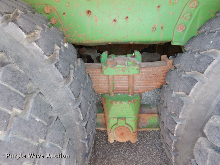 image for item DM2298 1988 Ford CT8000  fuel truck