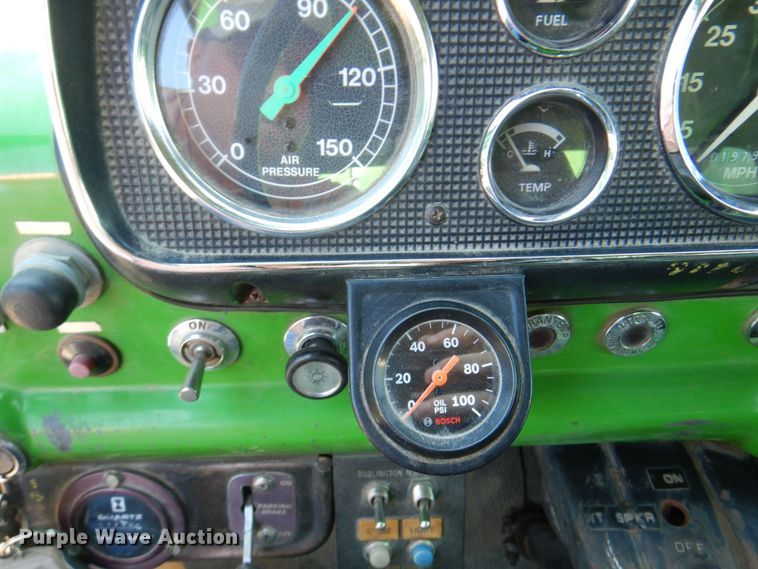 image for item DM2298 1988 Ford CT8000  fuel truck