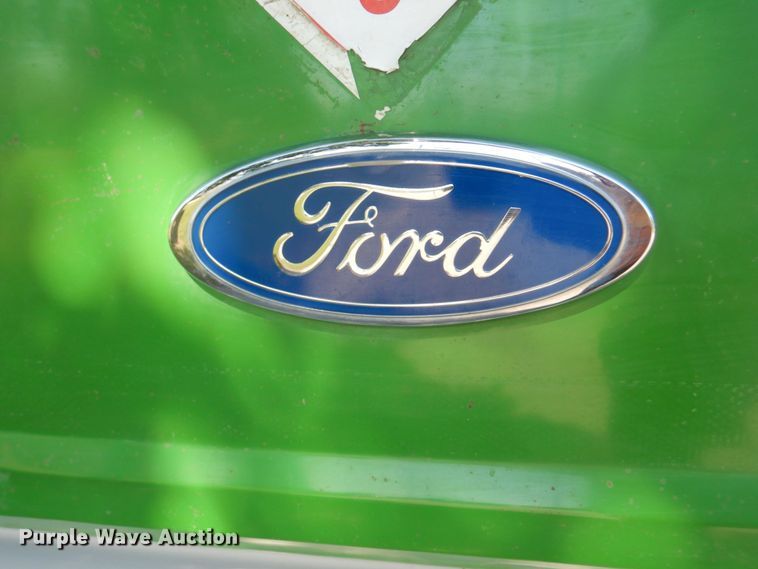 image for item DM2298 1988 Ford CT8000  fuel truck
