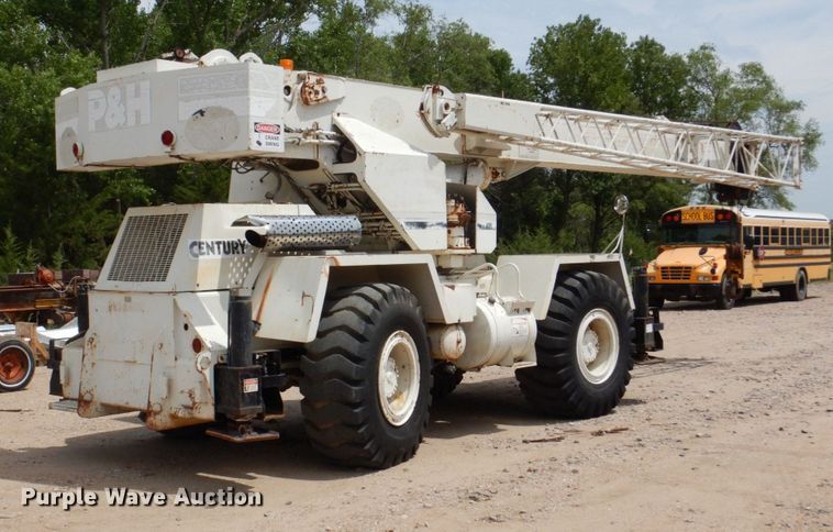image for item DM2315 1992 P&H Century 128  crane