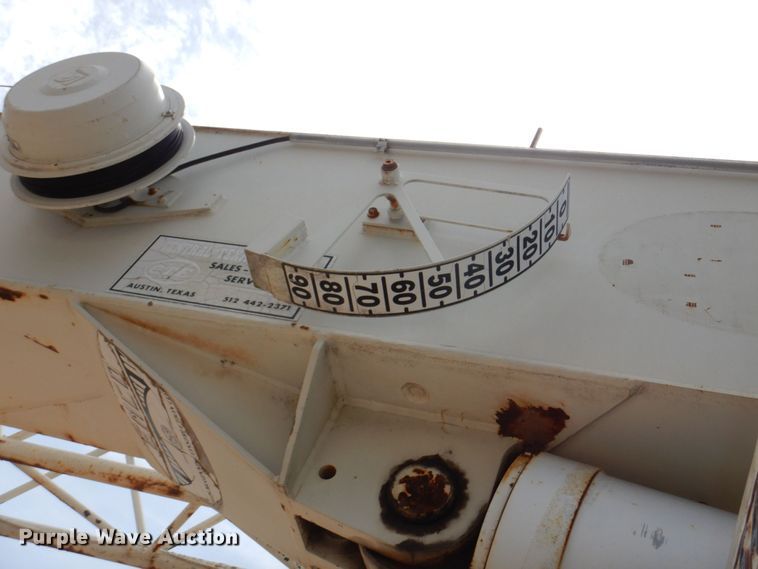 image for item DM2315 1992 P&H Century 128  crane