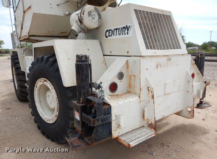 image for item DM2315 1992 P&H Century 128  crane