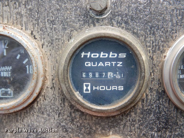 image for item DM2315 1992 P&H Century 128  crane