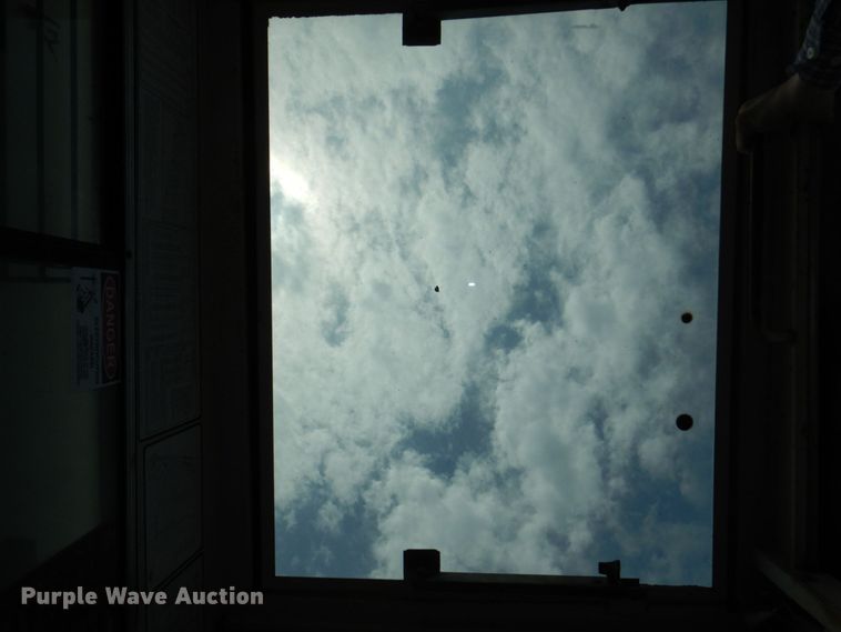 image for item DM2315 1992 P&H Century 128  crane