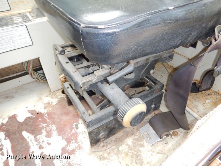 image for item DM2315 1992 P&H Century 128  crane