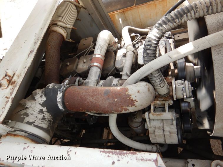 image for item DM2315 1992 P&H Century 128  crane