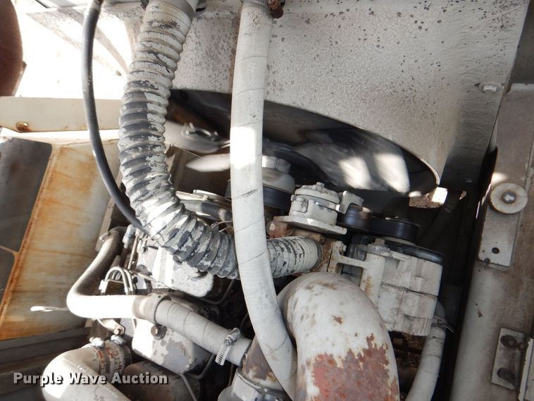 image for item DM2315 1992 P&H Century 128  crane