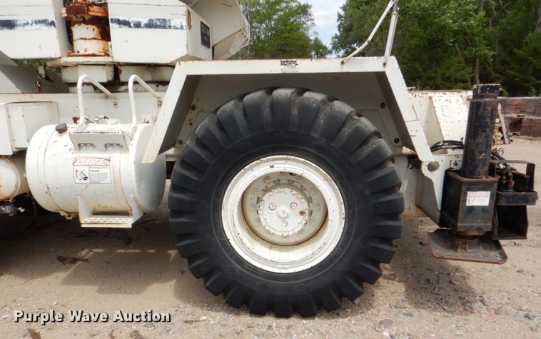 image for item DM2315 1992 P&H Century 128  crane