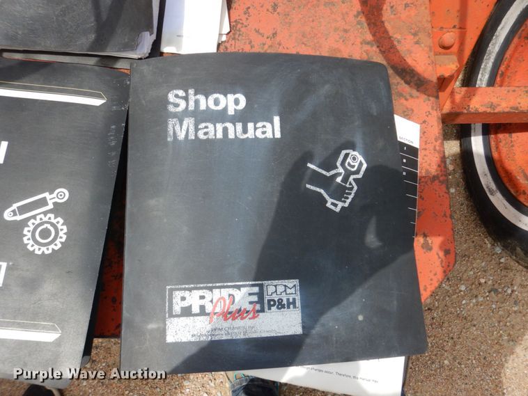 image for item DM2315 1992 P&H Century 128  crane