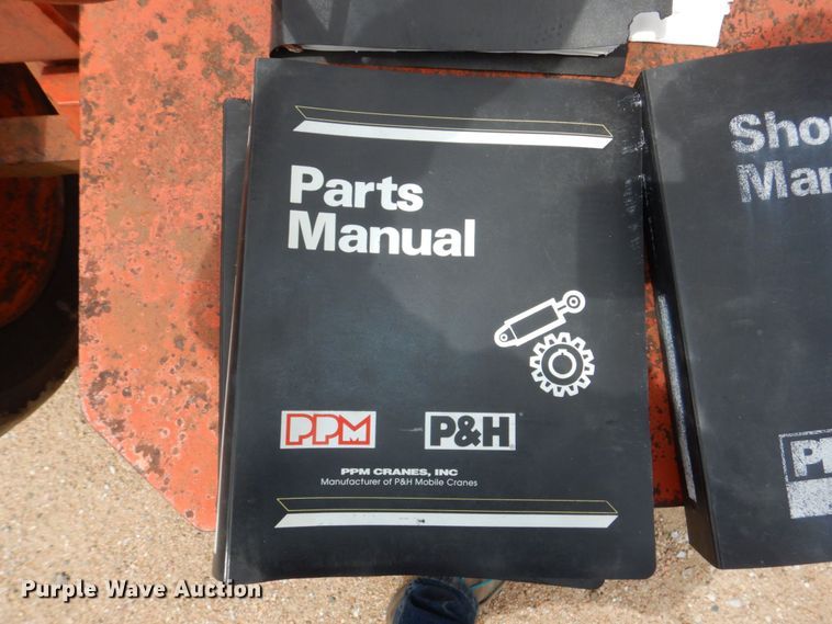 image for item DM2315 1992 P&H Century 128  crane