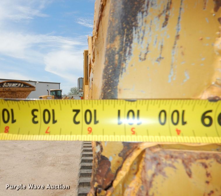 image for item DM2316 2002 Morooka MST2200 track carrier with dump bed