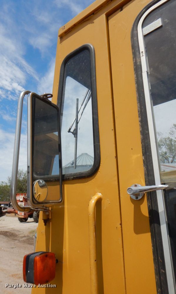 image for item DM2316 2002 Morooka MST2200 track carrier with dump bed