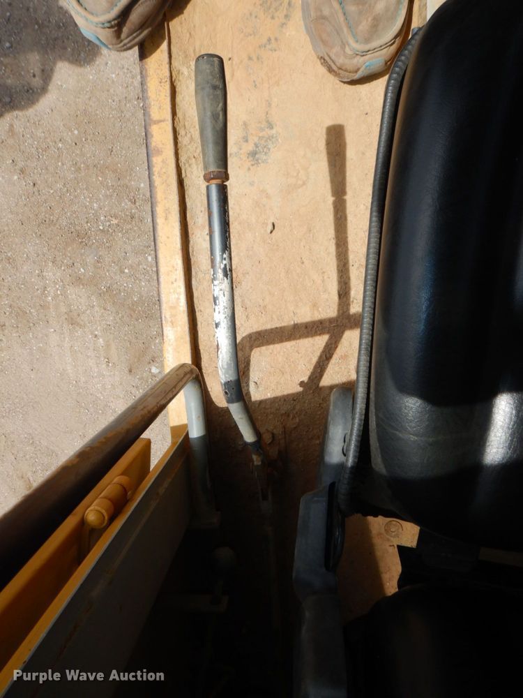 image for item DM2316 2002 Morooka MST2200 track carrier with dump bed