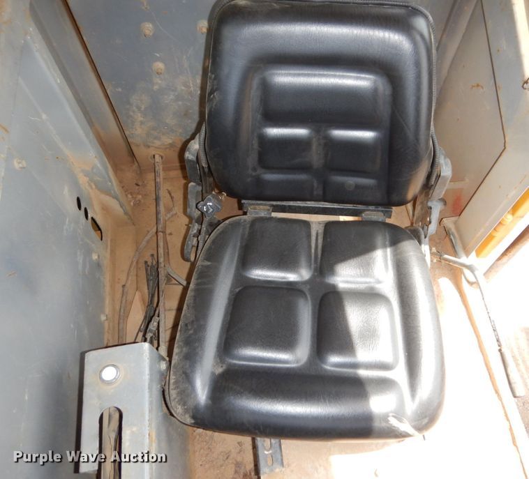 image for item DM2316 2002 Morooka MST2200 track carrier with dump bed