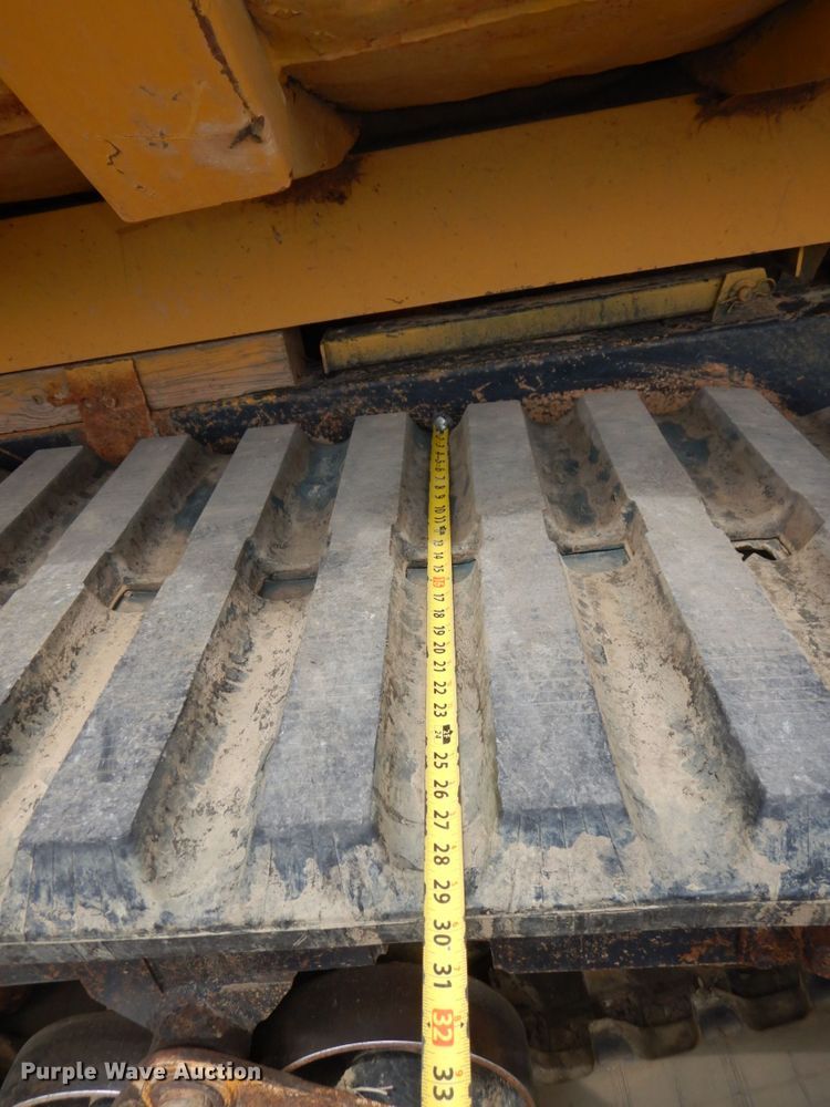 image for item DM2316 2002 Morooka MST2200 track carrier with dump bed