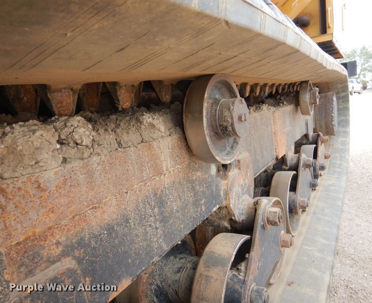 image for item DM2316 2002 Morooka MST2200 track carrier with dump bed