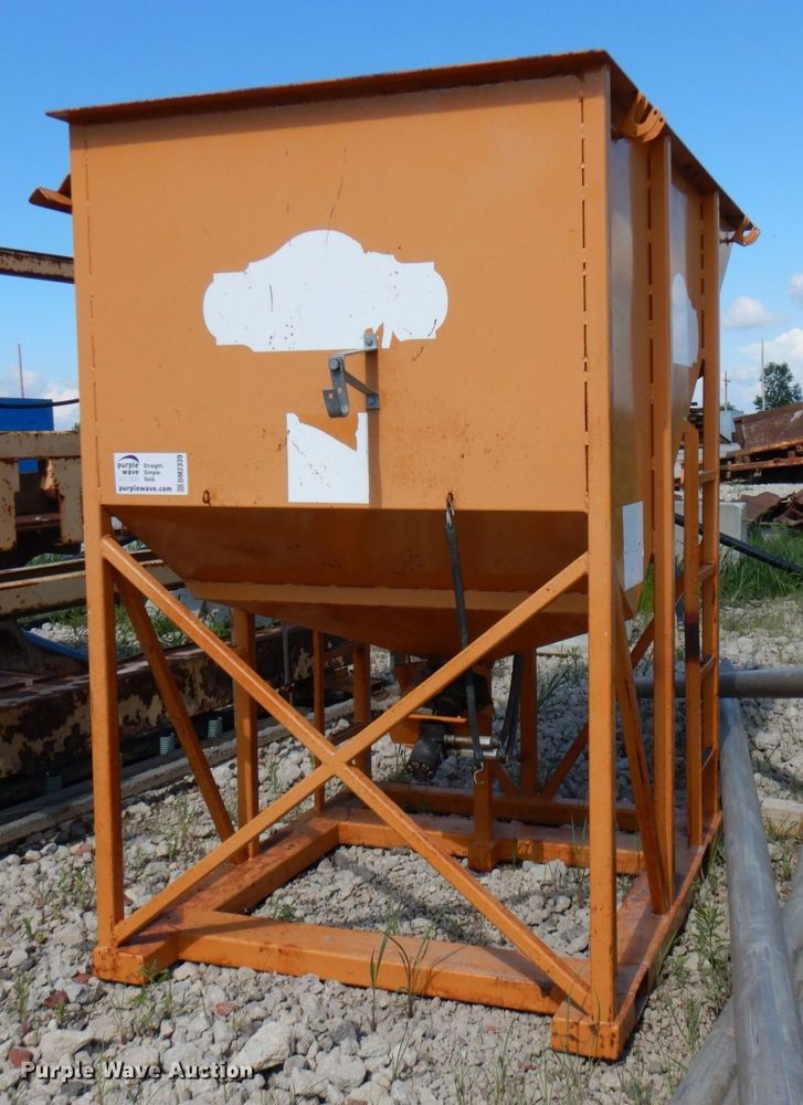 image for item DM2339 EZ Load 6000  sand hopper