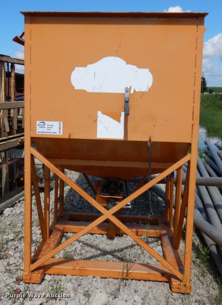 image for item DM2339 EZ Load 6000  sand hopper