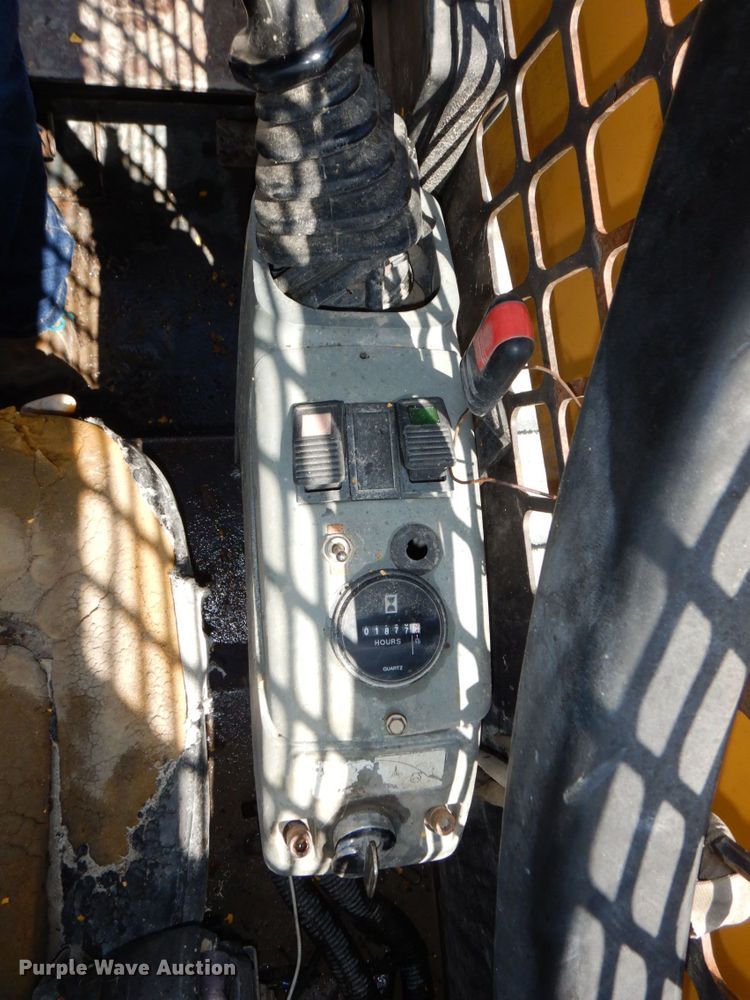 image for item DM2346 2007 Komatsu CK30-1  tracked skid steer loader