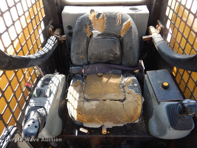 image for item DM2346 2007 Komatsu CK30-1  tracked skid steer loader