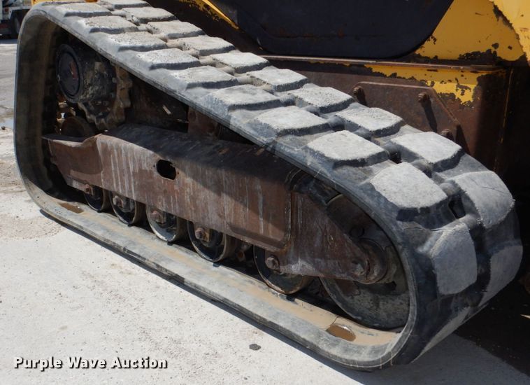 image for item DM2346 2007 Komatsu CK30-1  tracked skid steer loader