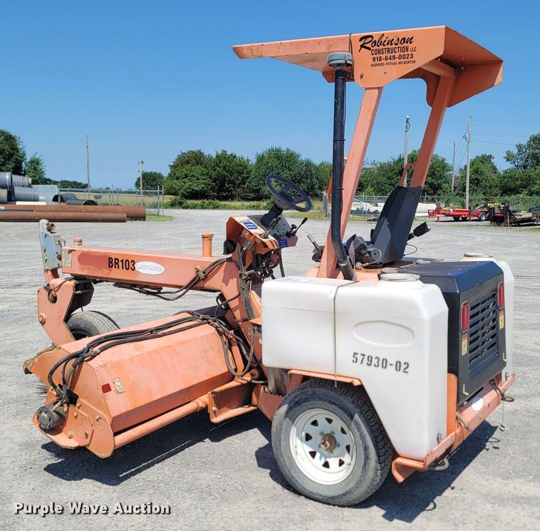 image for item DM4180 1999 Lay Mor 8HC broom