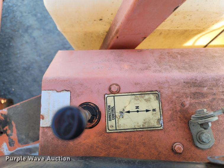 image for item DM4180 1999 Lay Mor 8HC broom