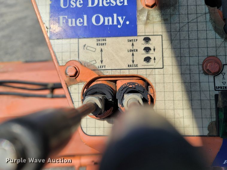 image for item DM4180 1999 Lay Mor 8HC broom