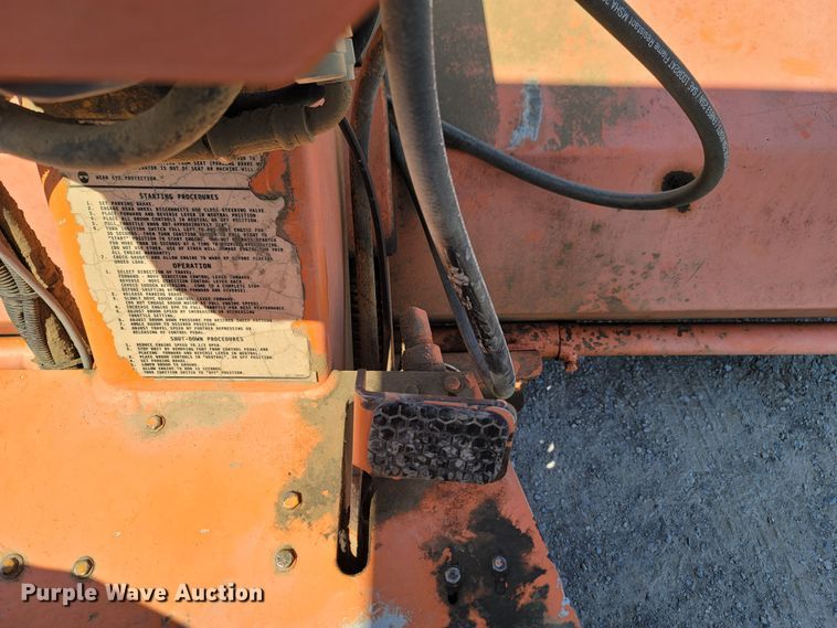 image for item DM4180 1999 Lay Mor 8HC broom