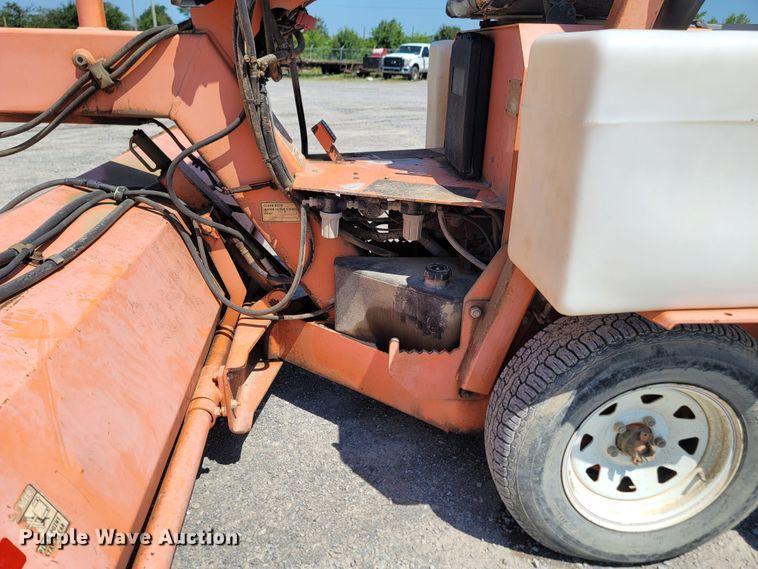 image for item DM4180 1999 Lay Mor 8HC broom