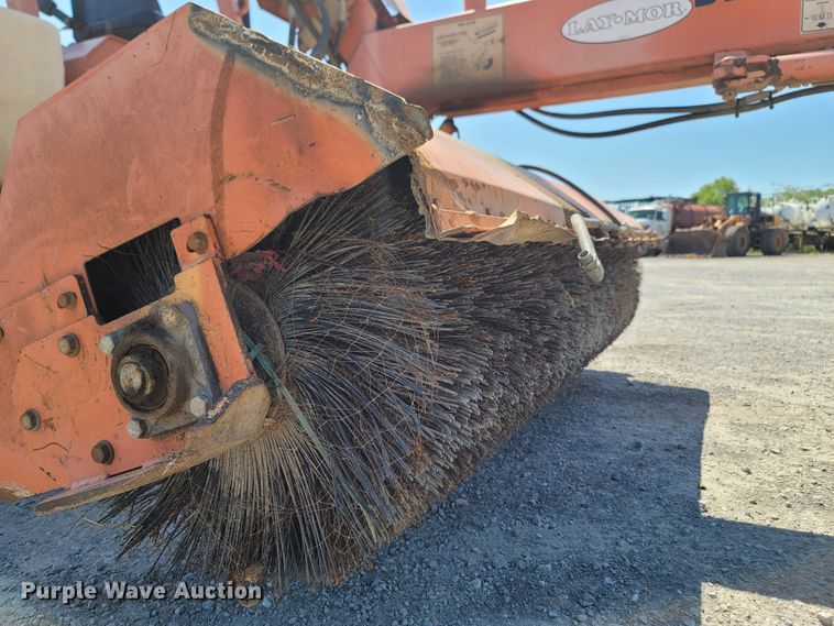 image for item DM4180 1999 Lay Mor 8HC broom