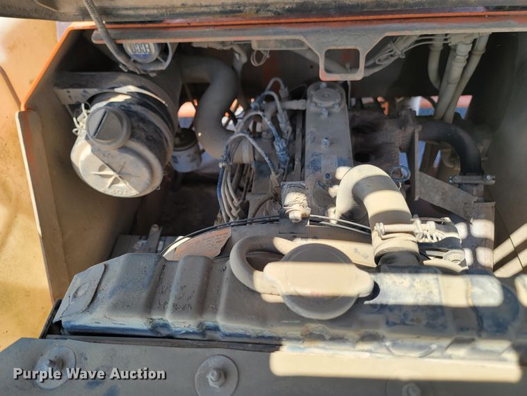 image for item DM4180 1999 Lay Mor 8HC broom