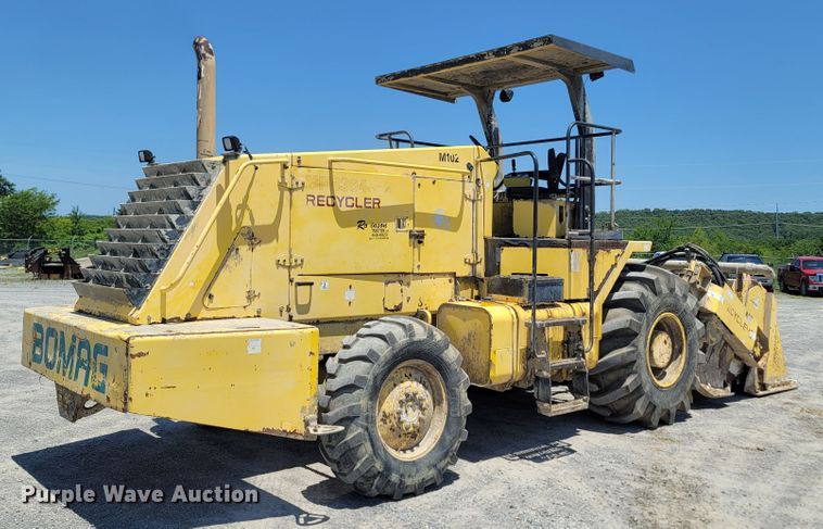 image for item DM4200 2011 Bomag MPH364-2 recycler