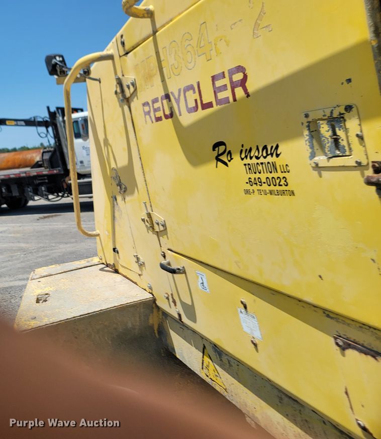 image for item DM4200 2011 Bomag MPH364-2 recycler