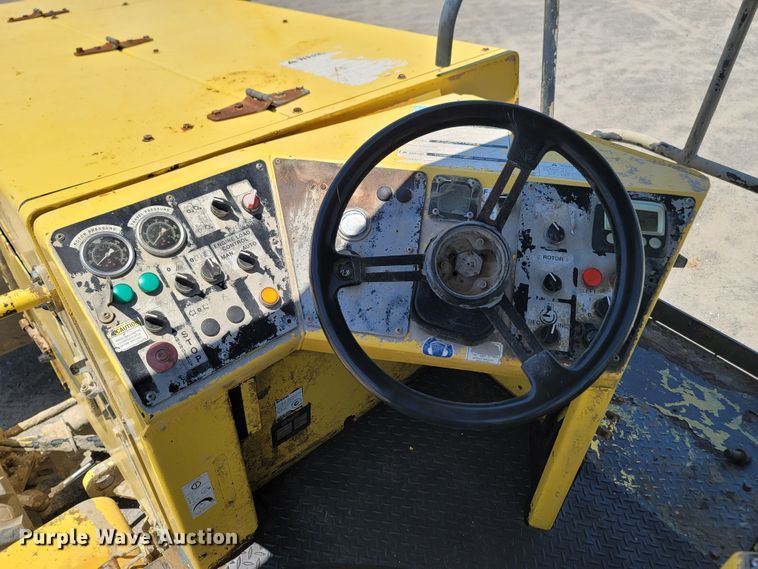 image for item DM4200 2011 Bomag MPH364-2 recycler