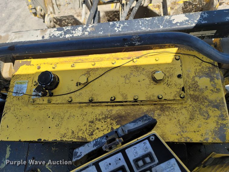 image for item DM4200 2011 Bomag MPH364-2 recycler