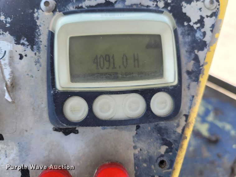 image for item DM4200 2011 Bomag MPH364-2 recycler