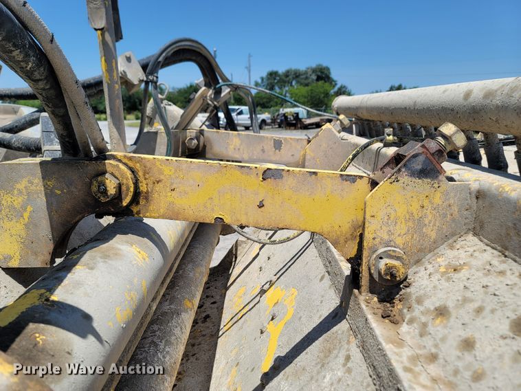 image for item DM4200 2011 Bomag MPH364-2 recycler